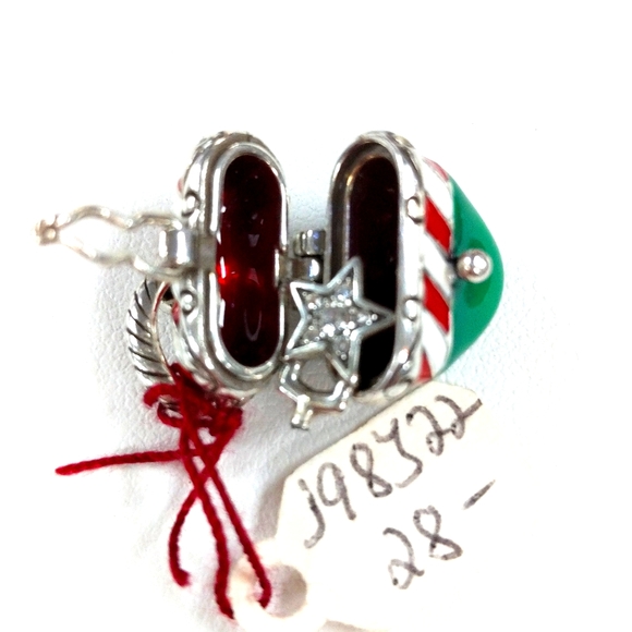 Brighton Christmas Charm - Picture 3 of 3